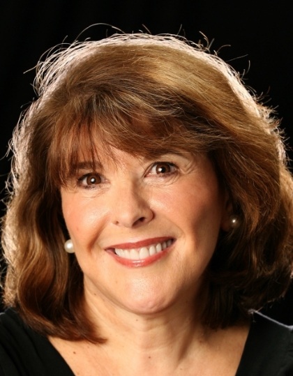 Closeup of Sherrie's smile before smile makeover