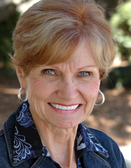 Closeup of Joanne's smile before smile makeover