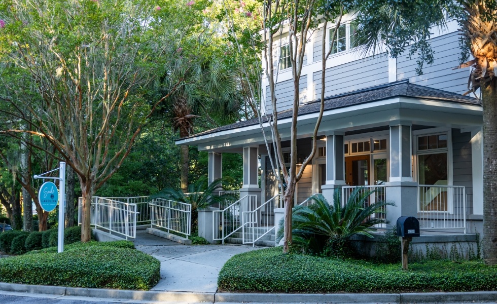 Outisde view of Mount Pleasant South Carolina dental office building