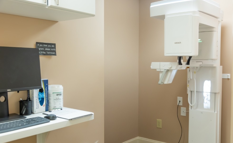 3 D C T cone beam digital x-ray scanner